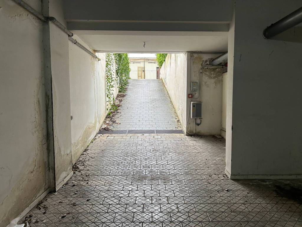 Box / garage a Milazzo in Via Grotta Polifemo, 57 - Foto 3
