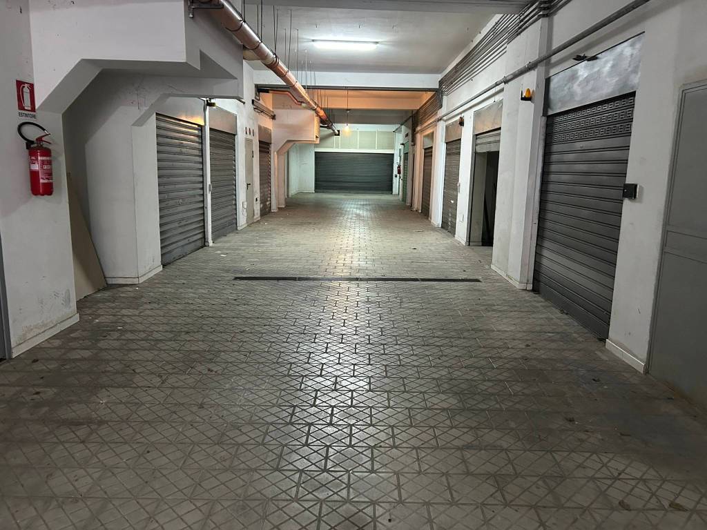 Box / garage a Milazzo in Via Grotta Polifemo, 57 - Foto 4