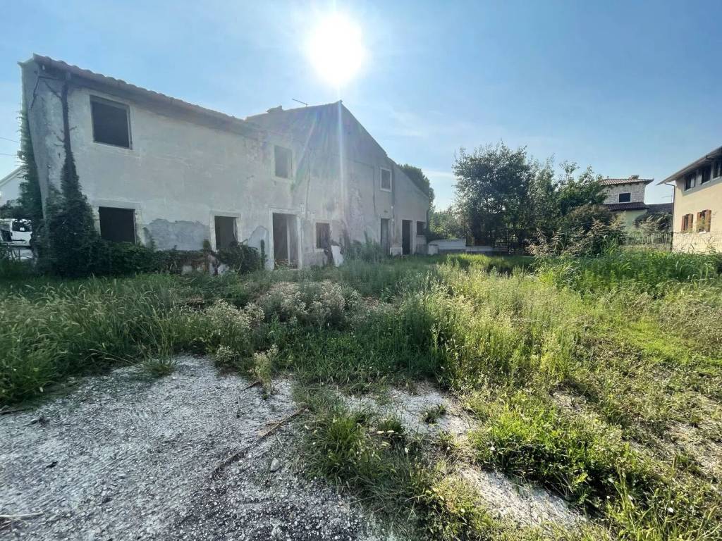 Villa a Colognola ai colli in Via San Nicoló S.N.C. - Foto 2