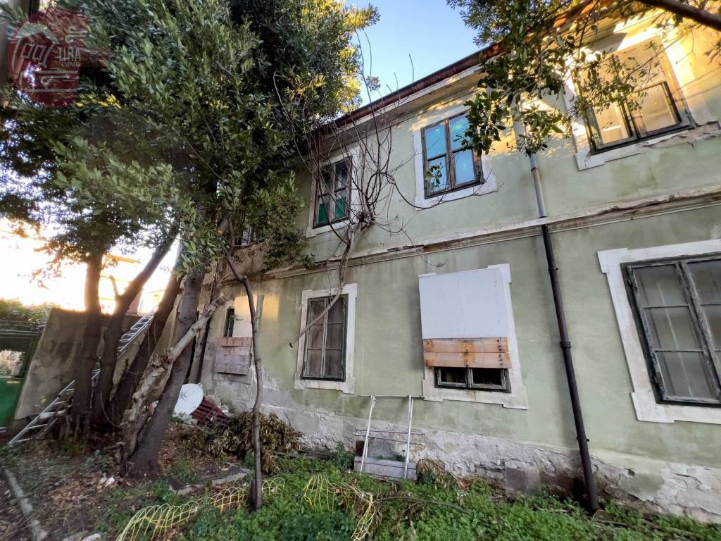 Rustico / casale a Trieste in Via Eugenio Scomparini, 18 - Foto 2