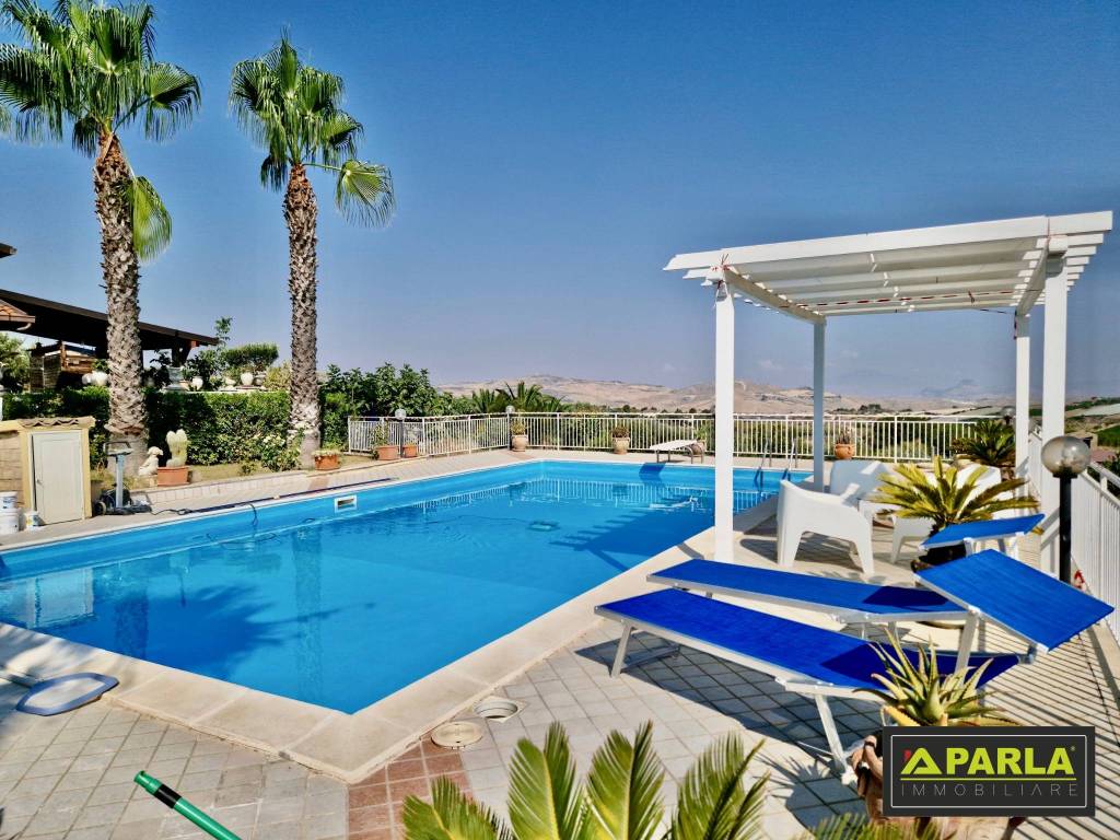 Villa a Canicattì in Madonna dell'Aiuto - Foto 4