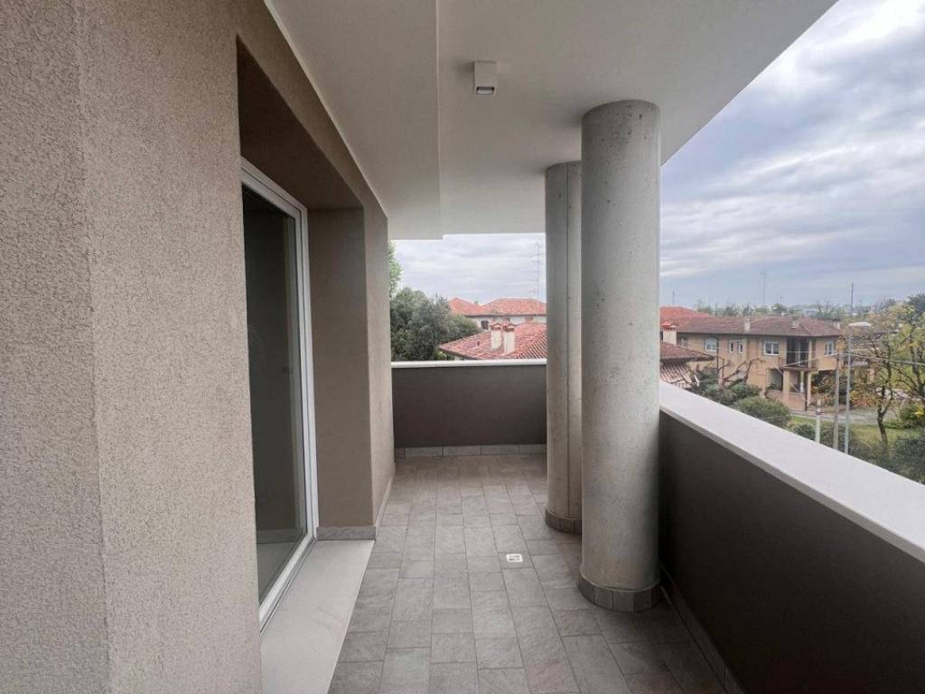 Attico / mansarda a Pordenone in Via Giosuè Carducci - Foto 2