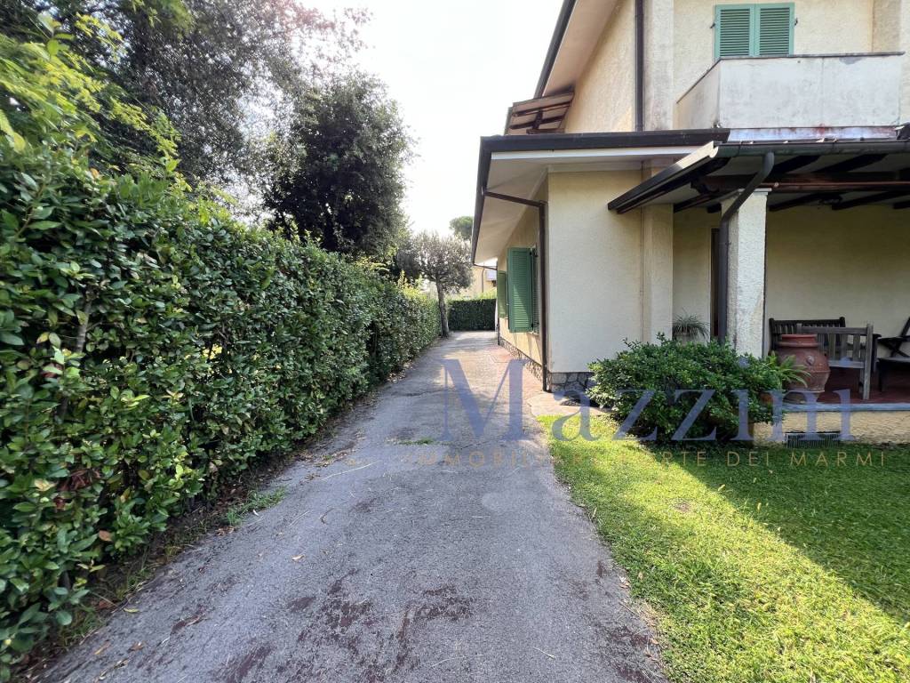 Villa a Forte dei marmi in via de grada - Foto 3