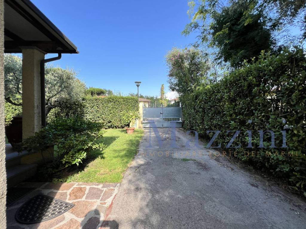 Villa a Forte dei marmi in via de grada - Foto 5
