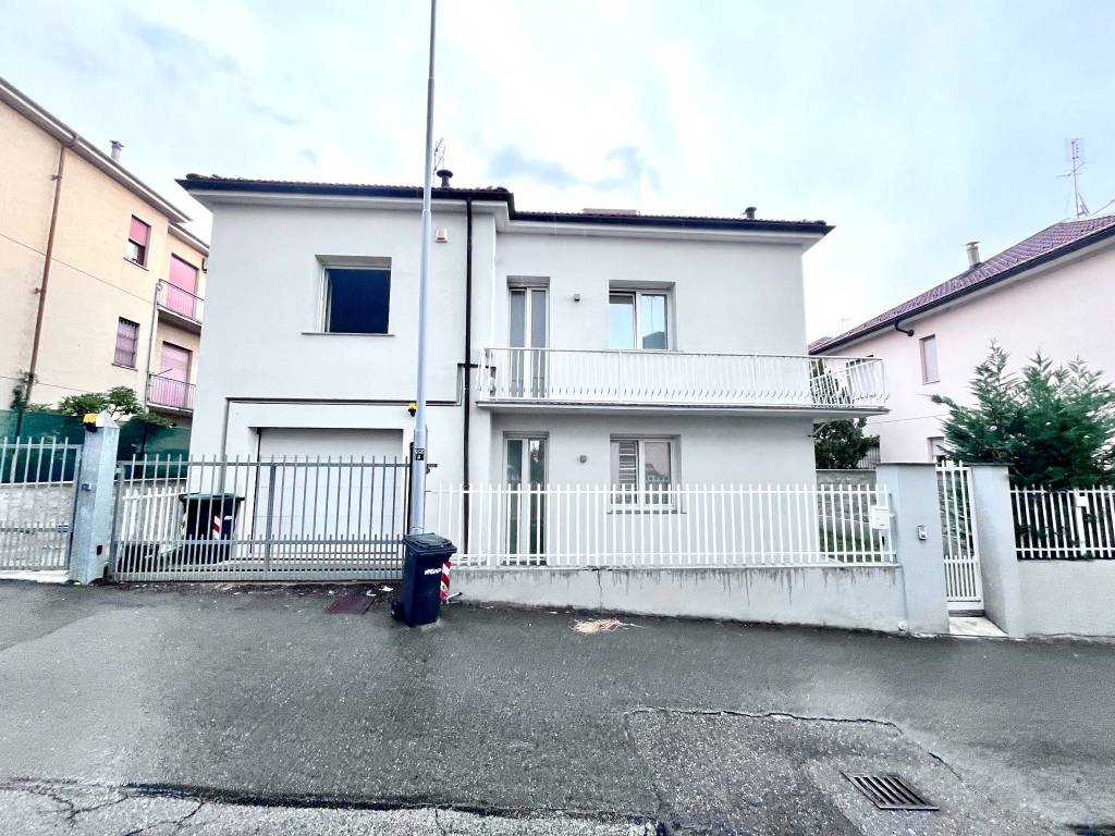 Villa a Asti in Via Pompilio Grandi, 9 - Foto 2