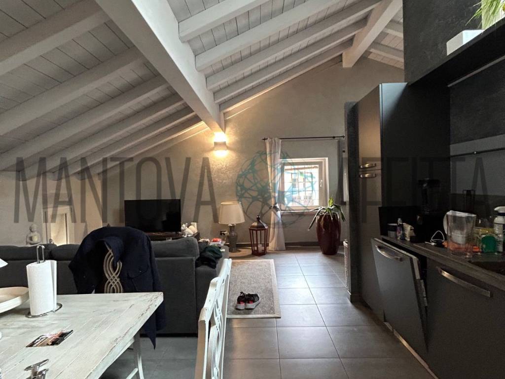 Appartamento a Mantova in Via Roberto Ardigò - Foto 5