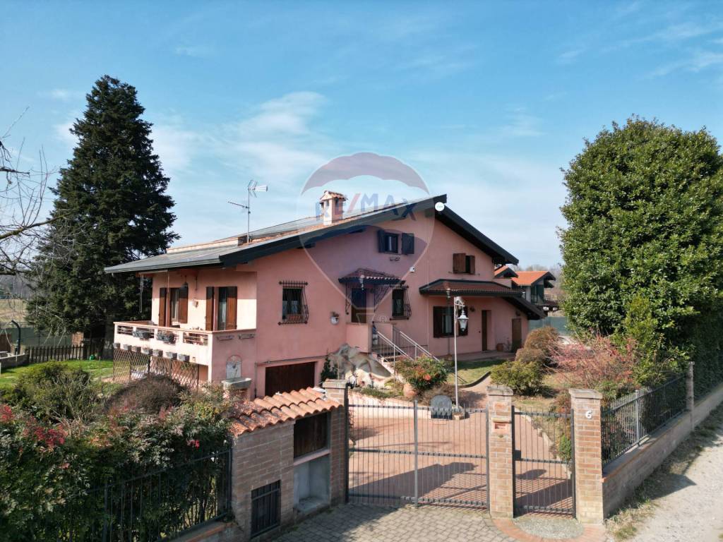 Villa a Borgo ticino in via dei Cesari, 6 - Foto 2