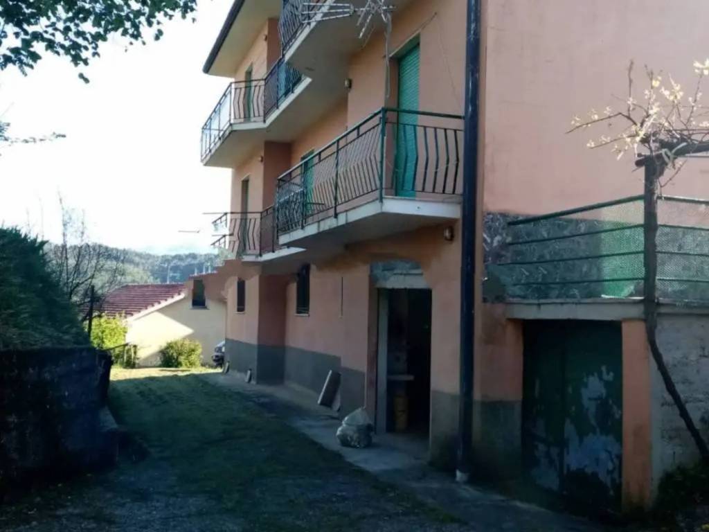 Appartamento a Carro in Via Italia - Foto 2