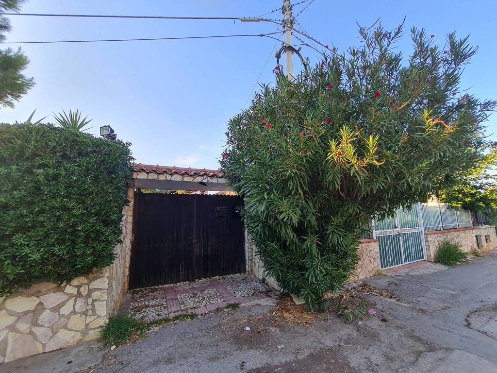 Villa a Carini in Via del Carrubo - Foto 3