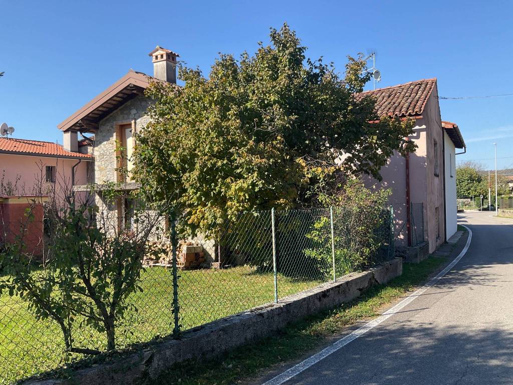 Casa indipendente a Cividale del friuli in Via Ugo Foscolo, 103 - Foto 4