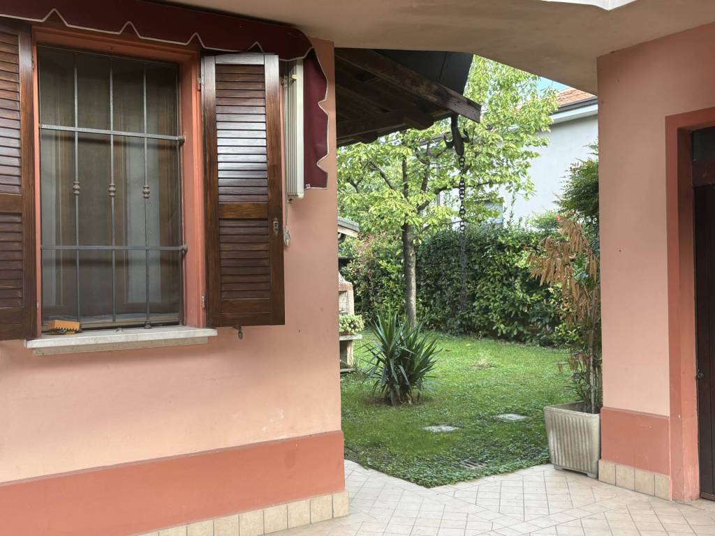 Villa a Porto mantovano in Via Roma - Foto 5
