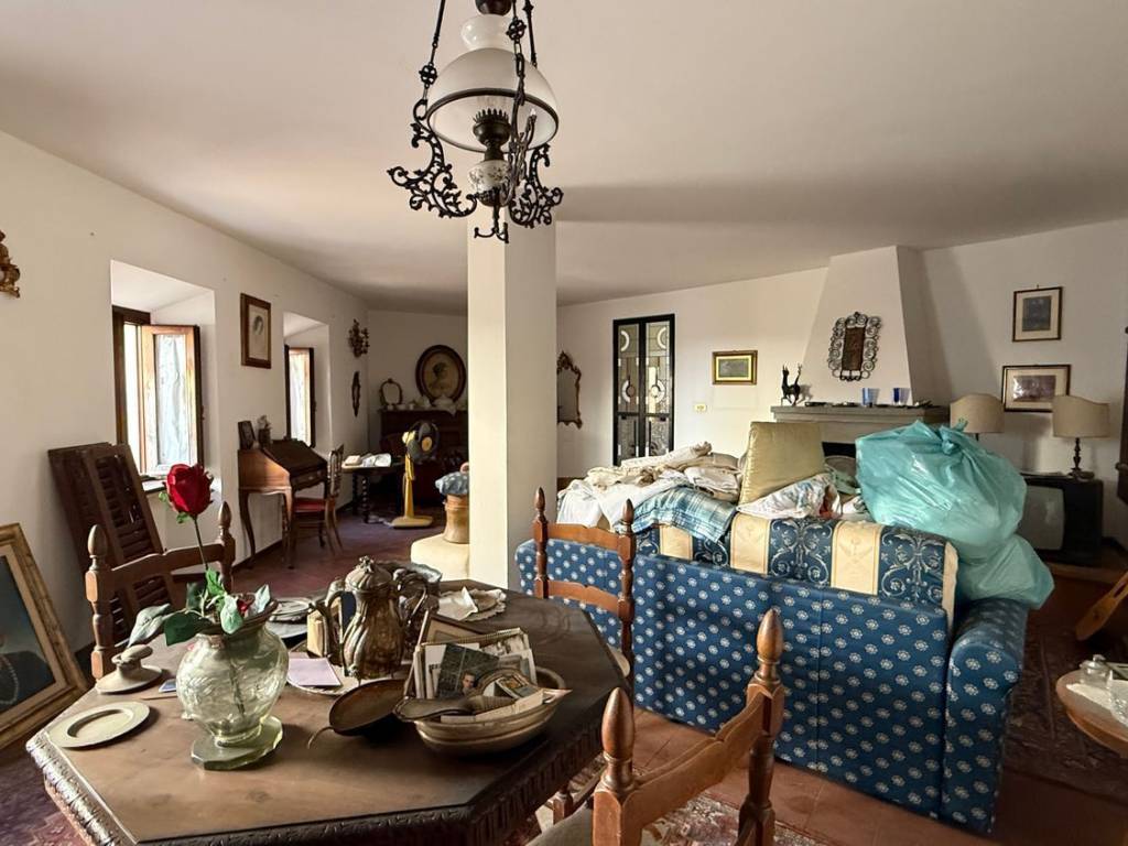 Casa indipendente a Massa e cozzile in Piazza Camillo Benso di Cavour, 1 - Foto 4