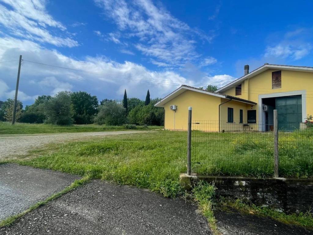 Villa a Fucecchio in Strada Provinciale Pesciatina - Foto 3