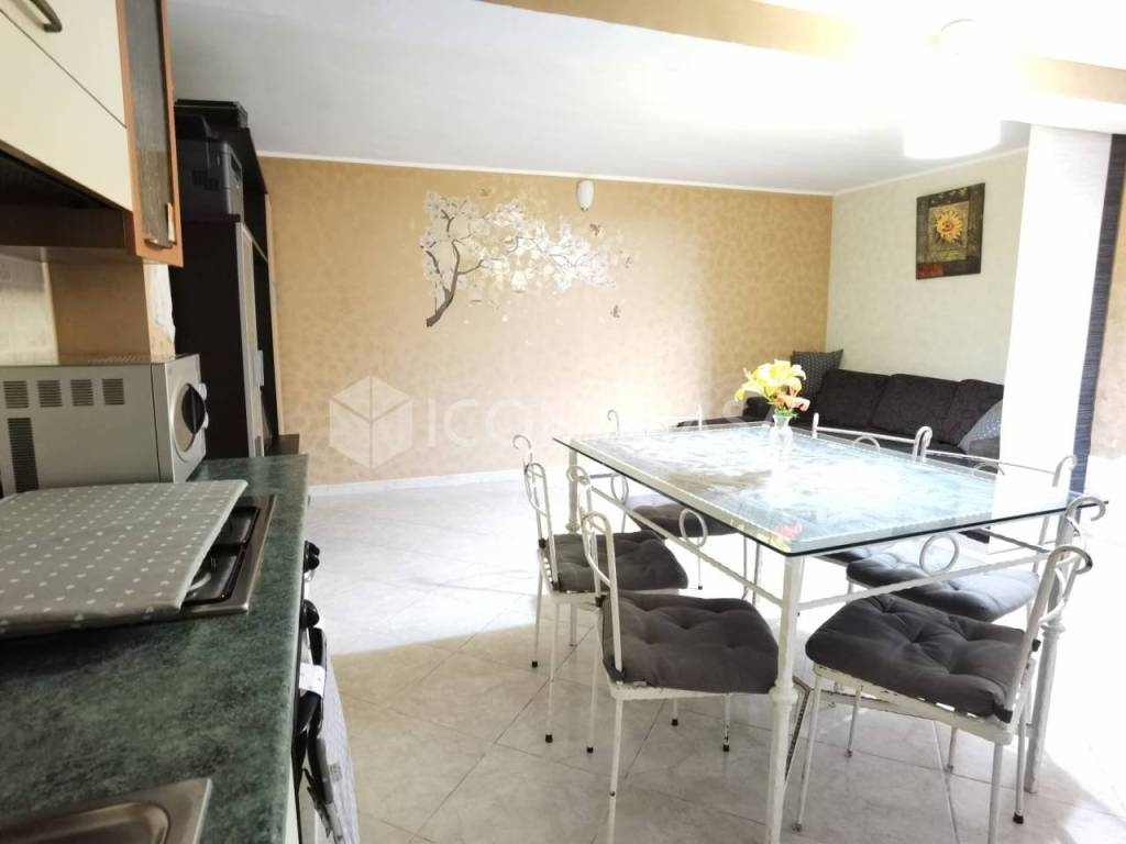 Appartamento a Bitritto in Via Edmondo De Amicis, 14 - Foto 5