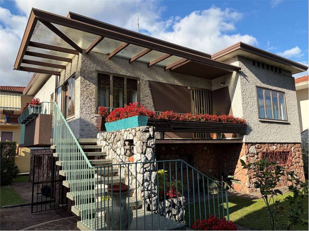 Villa a Sacile in Viale della Repubblica - Foto 2