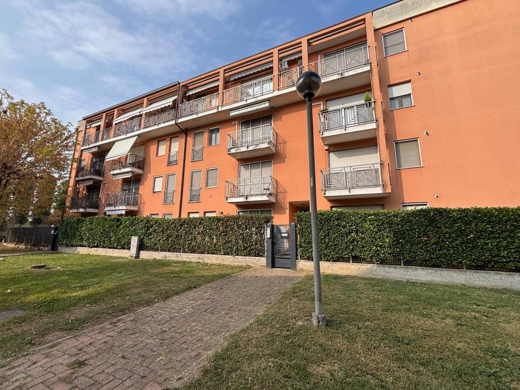 Appartamento a Lodi in Via Bruno Buozzi - Foto 2