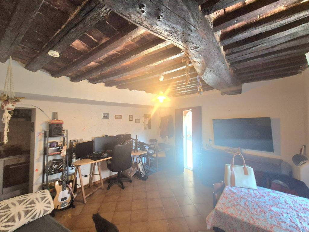 Appartamento a Campiglia marittima in Via Camillo Benso di Cavour - Foto 2