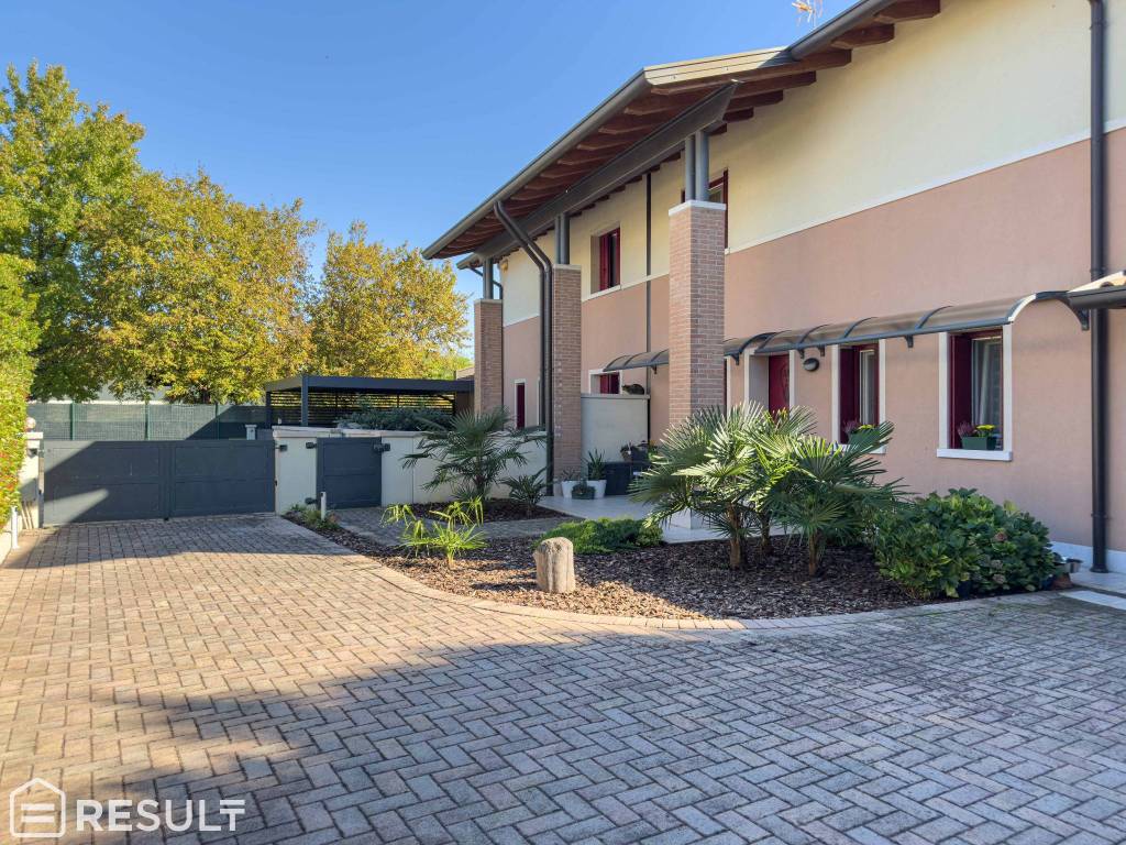 Villa a Prata di pordenone in Via Reganazzi, 13 - Foto 2