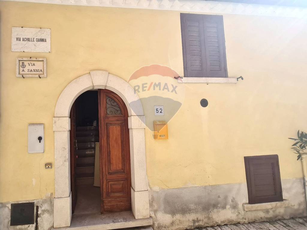 Casa indipendente a Morcone in via Achille Sannia, 52 - Foto 2