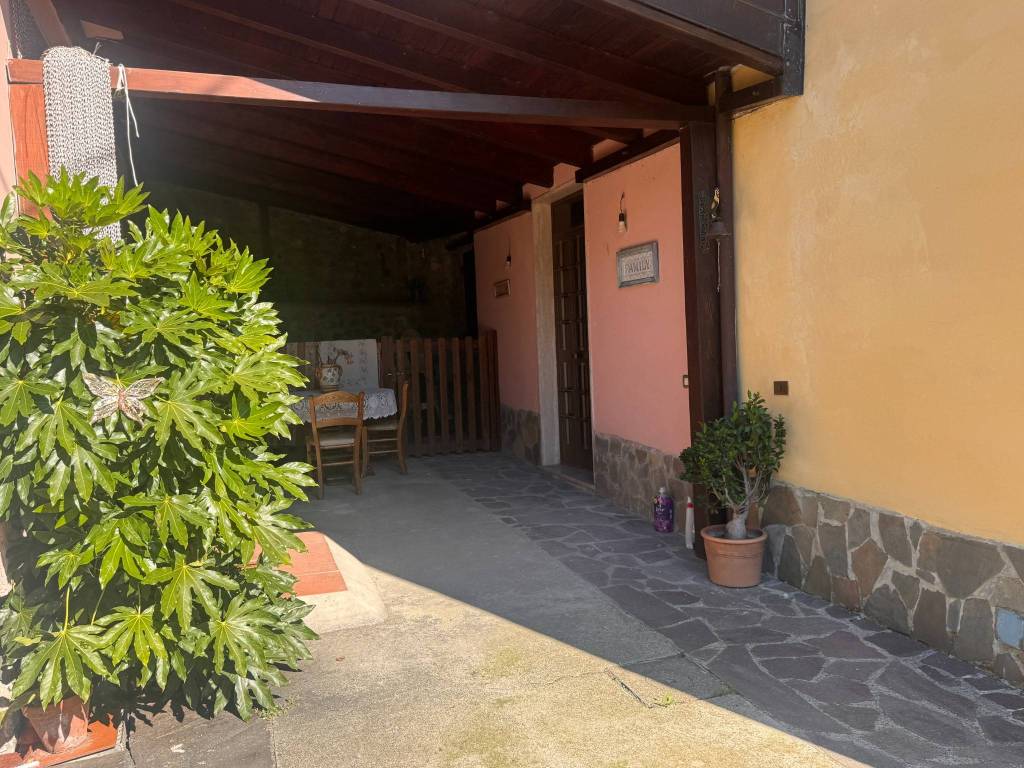 Villa a Follo in Via Brigate Partigiane, 2 - Foto 3