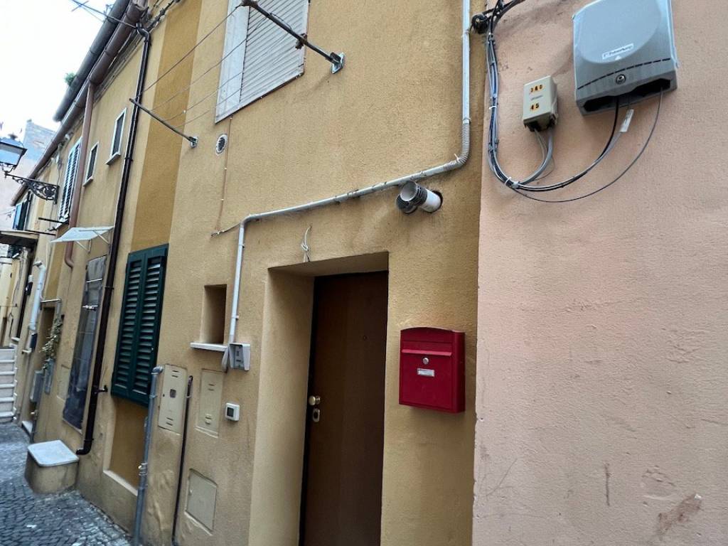 Casa indipendente a Chieti in Via Giovanni Franceschelli - Foto 2