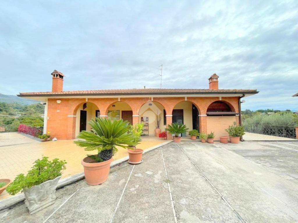 Villa a Velletri in Via Sant'Eurosia - Foto 4