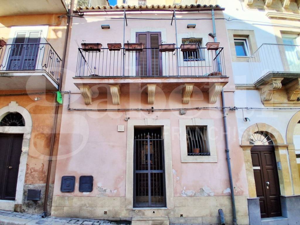 Casa indipendente a Ragusa in Corso Giuseppe Mazzini, 32 - Foto 2