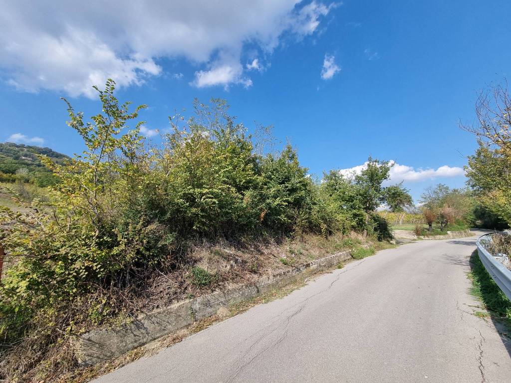 Terreno a Montefredane in Via Torre, 42 - Foto 2