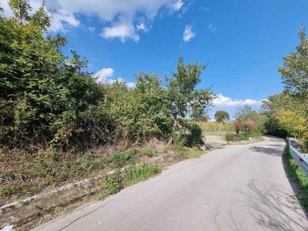 Terreno a Montefredane in Via Torre, 42 - Foto 3