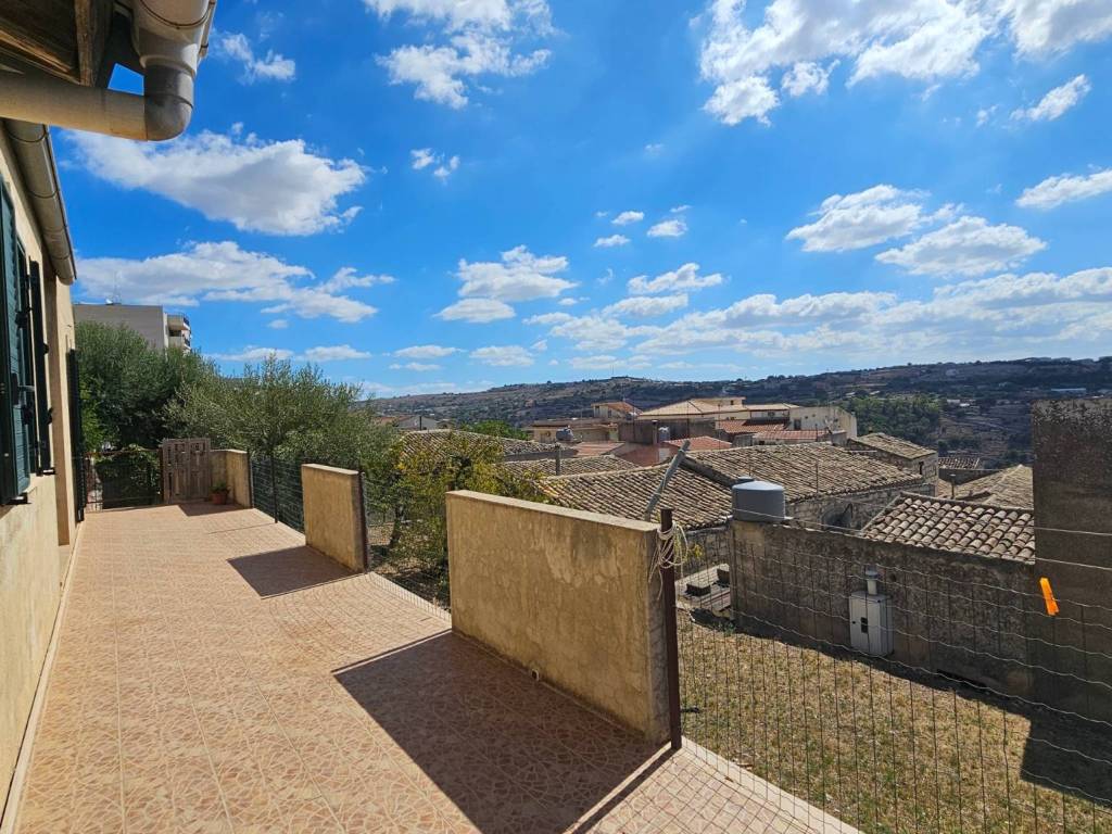 Villa a Modica in Via Garaffa Soldato, 131 - Foto 4