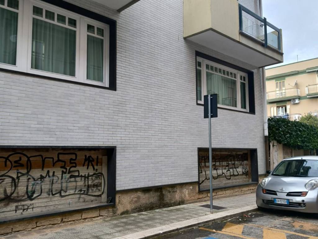 Immobile a Mola di bari in Via Don Luigi Sturzo, 3 - Foto 2