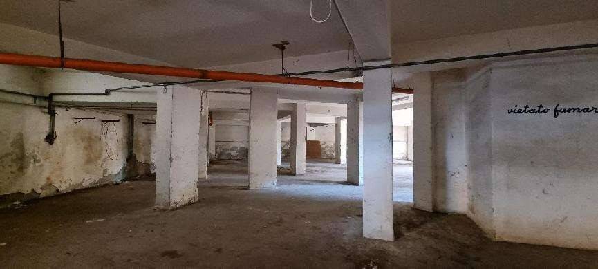 Box / garage a Benevento in Via Munazio Planco - Foto 4