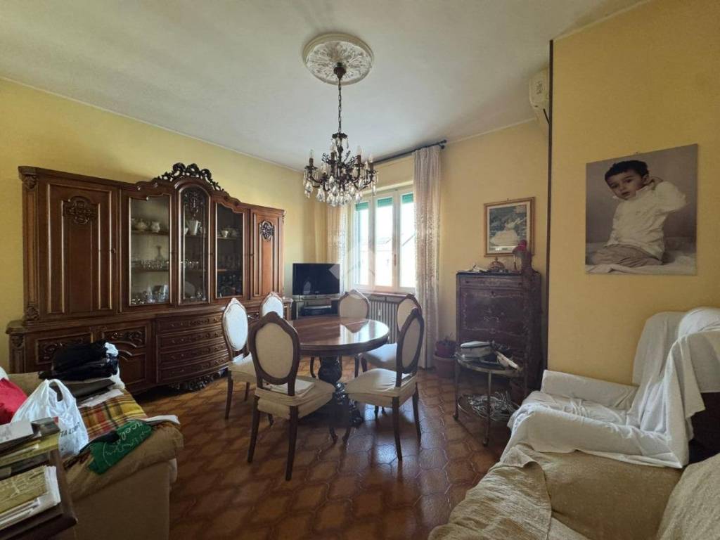 Appartamento a Vercelli in Via Thaon De Revel - Foto 2