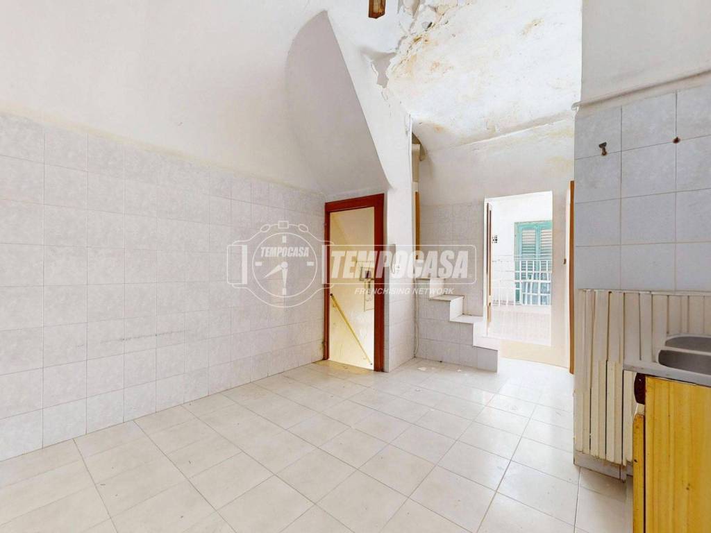 Casa indipendente a Conversano in Via Vitulli - Foto 4