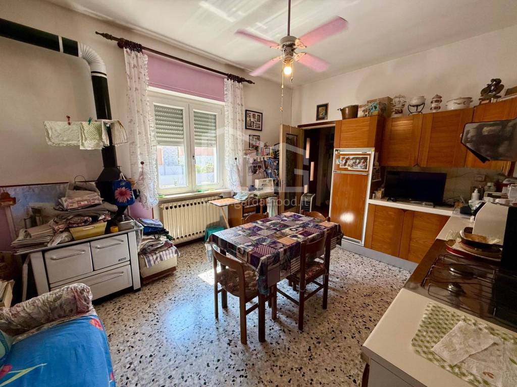Villa a Montichiari in via Leopardi, 18 - Foto 3