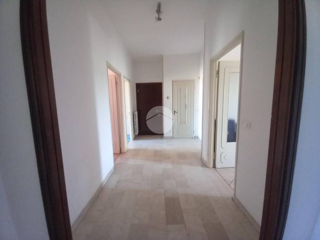 Appartamento a Valenza in Viale Alessandro Manzoni, 32 - Foto 2
