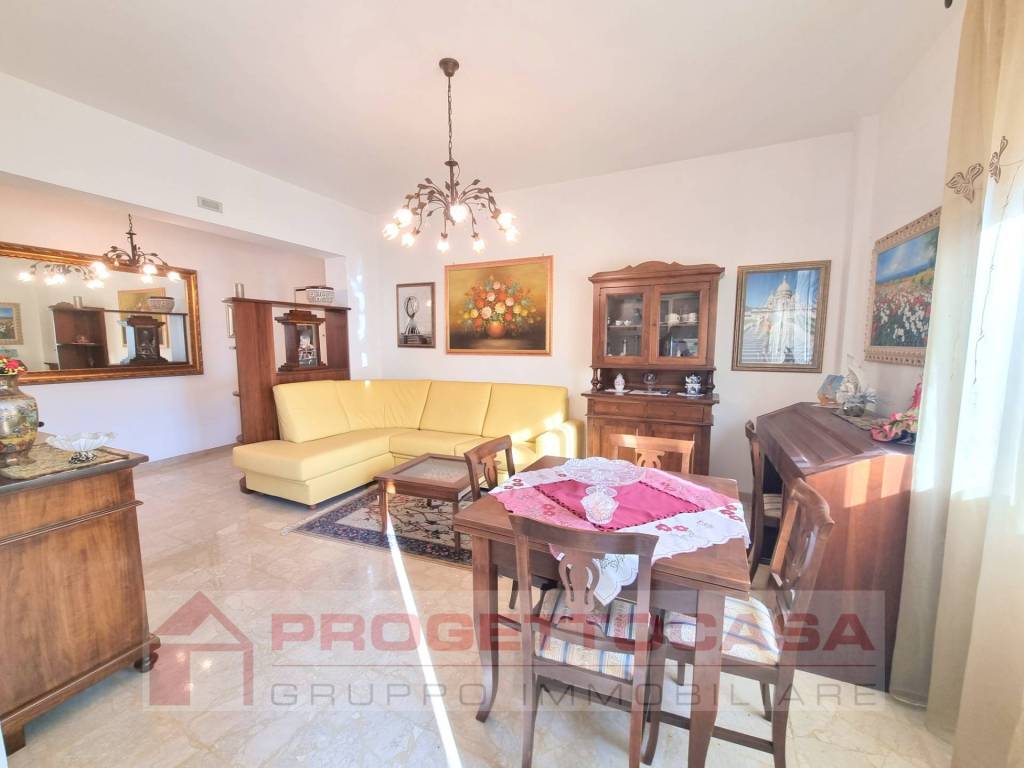 Appartamento a San benedetto del tronto in VIA ROMA, 5 - Foto 2