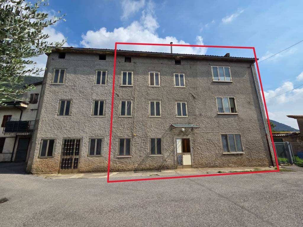 Villa a Pove del grappa in Via Giuseppe Zanchetta - Foto 2