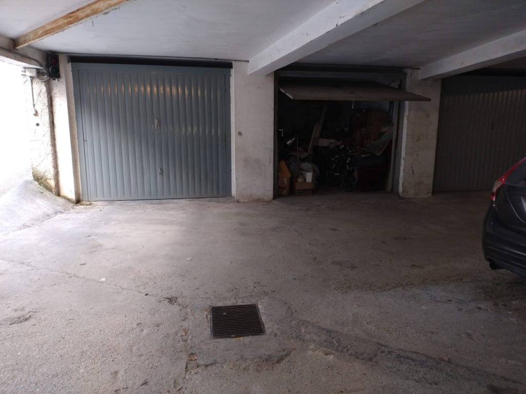 Box / garage a Chieri in Via Anselmo Montù - Foto 2