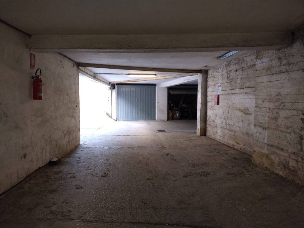 Box / garage a Chieri in Via Anselmo Montù - Foto 4