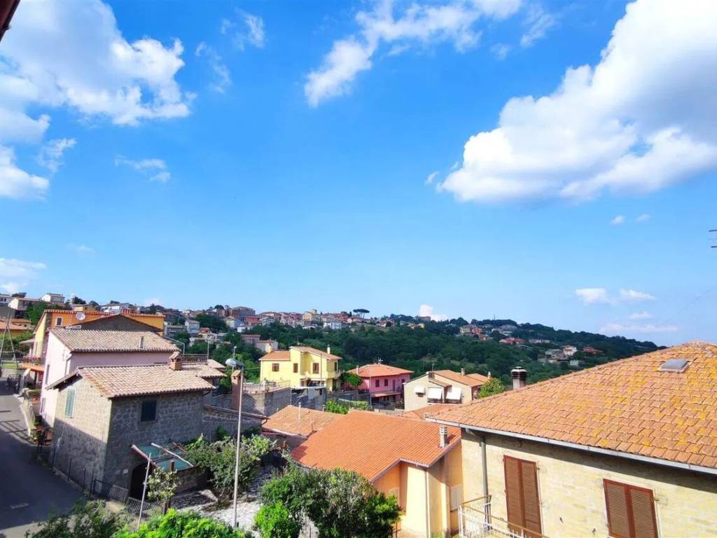 Villa a Montefiascone in Via Carpine - Foto 2