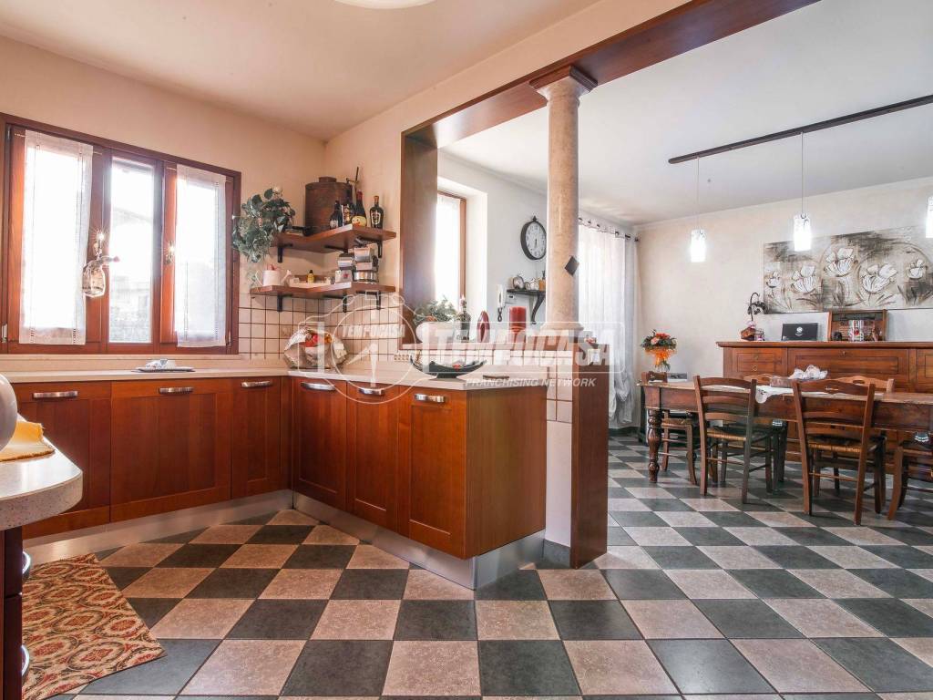 Villa a Montichiari in Via Giuseppe Tovini 27 - Foto 3