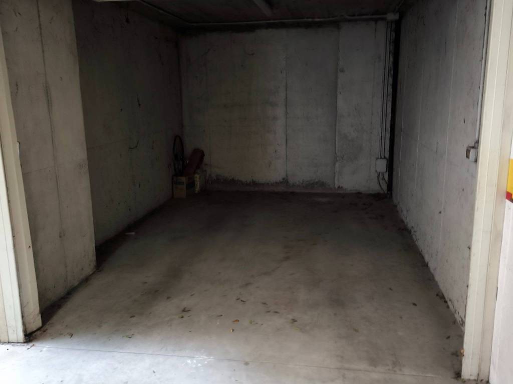 Box / garage a Sondrio in Via Giovanni Gavazzeni - Foto 2