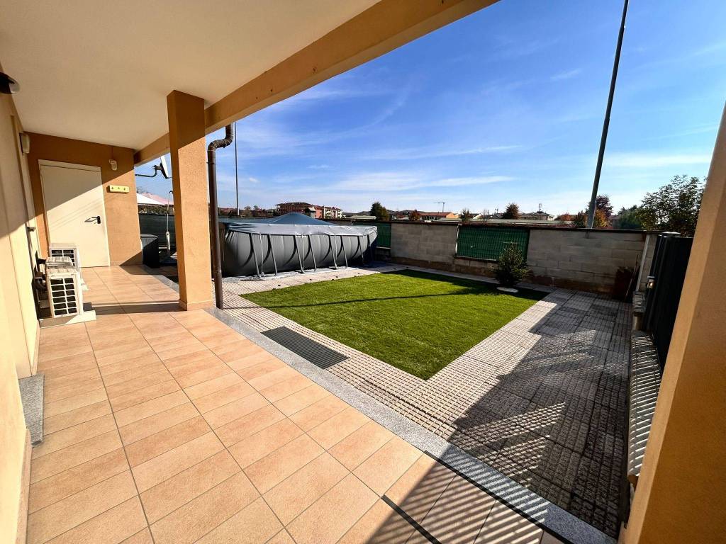 Villa a Trecate in Via Angelo Busto, 1 - Foto 5