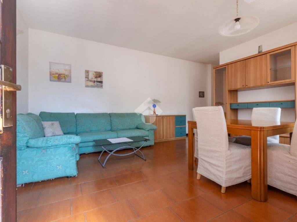 Appartamento a Gorla minore in Via G. Giacchetti, 34 - Foto 2