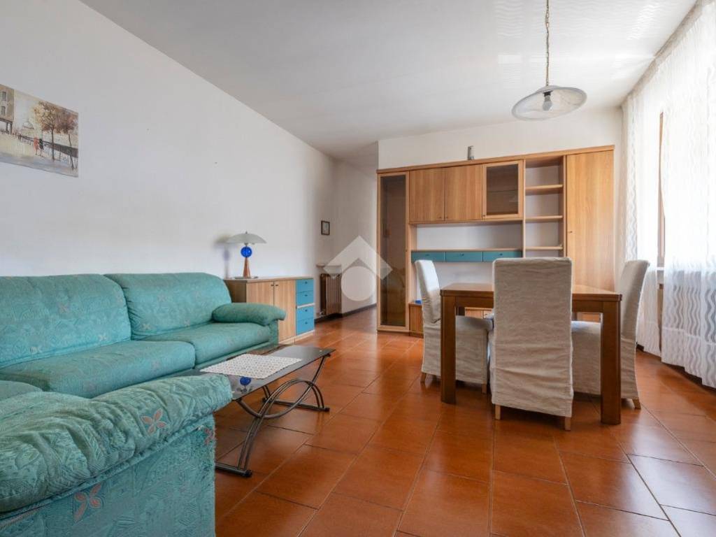 Appartamento a Gorla minore in Via G. Giacchetti, 34 - Foto 3