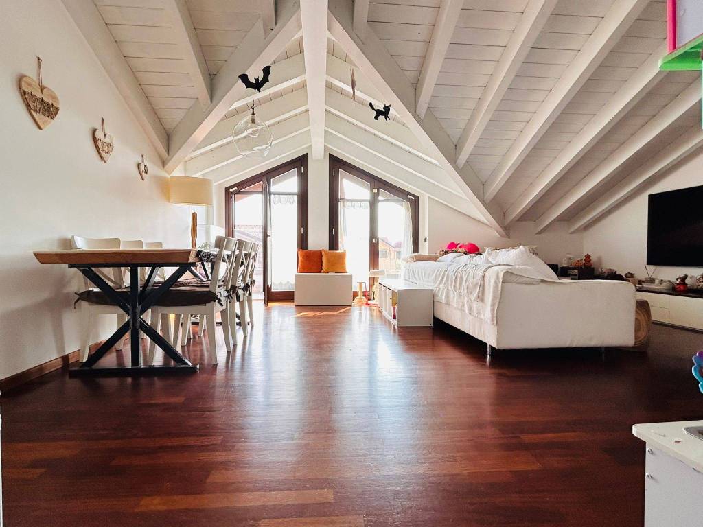 Appartamento a Marnate in Via Roma, 11 - Foto 2