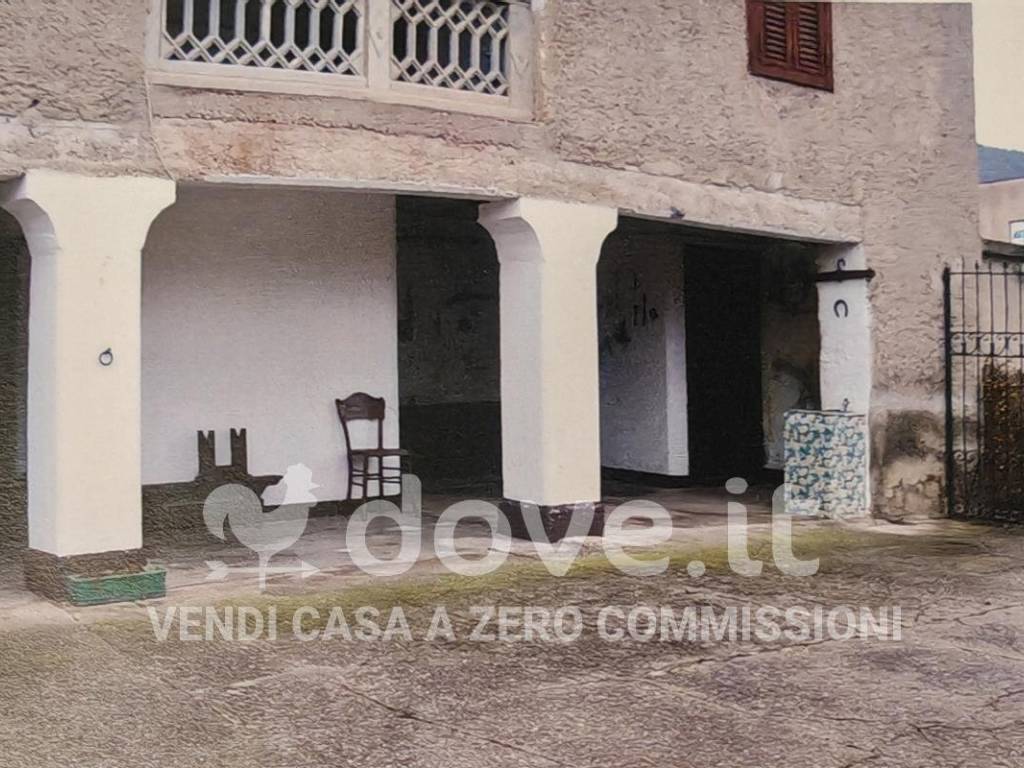 Casa indipendente a Clusone in Via Brescia, 5 - Foto 2