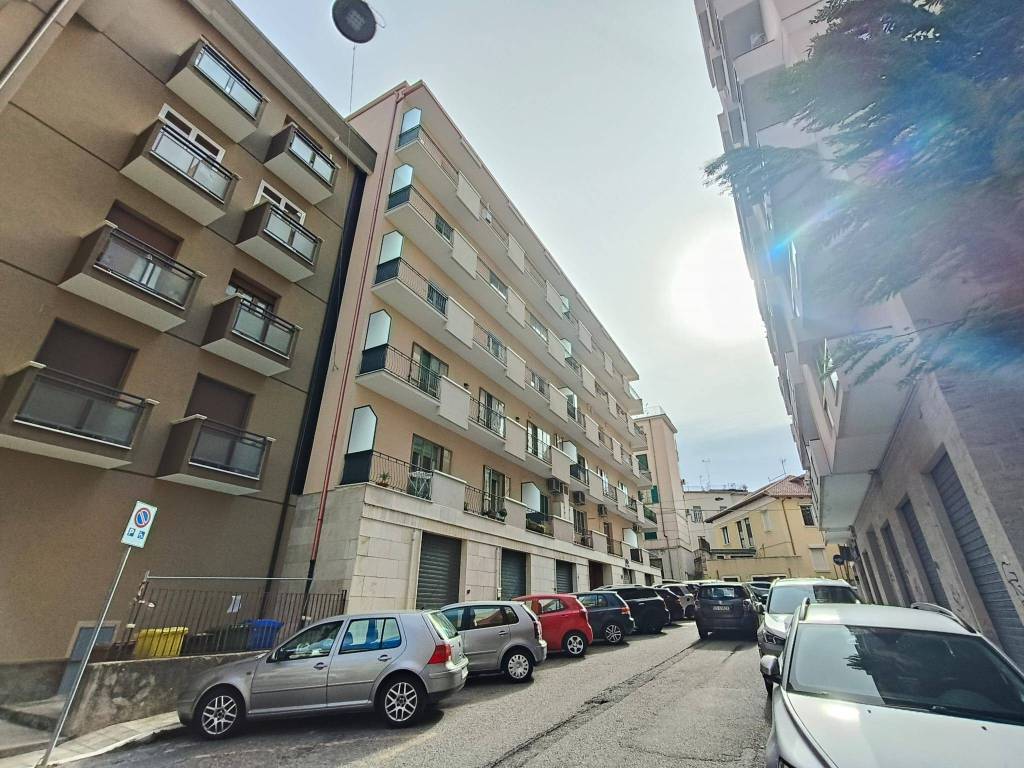 Appartamento a Catanzaro in Via Leonardo Gallucci - Foto 4