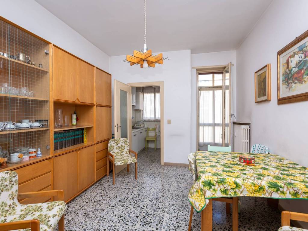 Appartamento a Collegno in Via Edmondo De Amicis, 50 - Foto 2